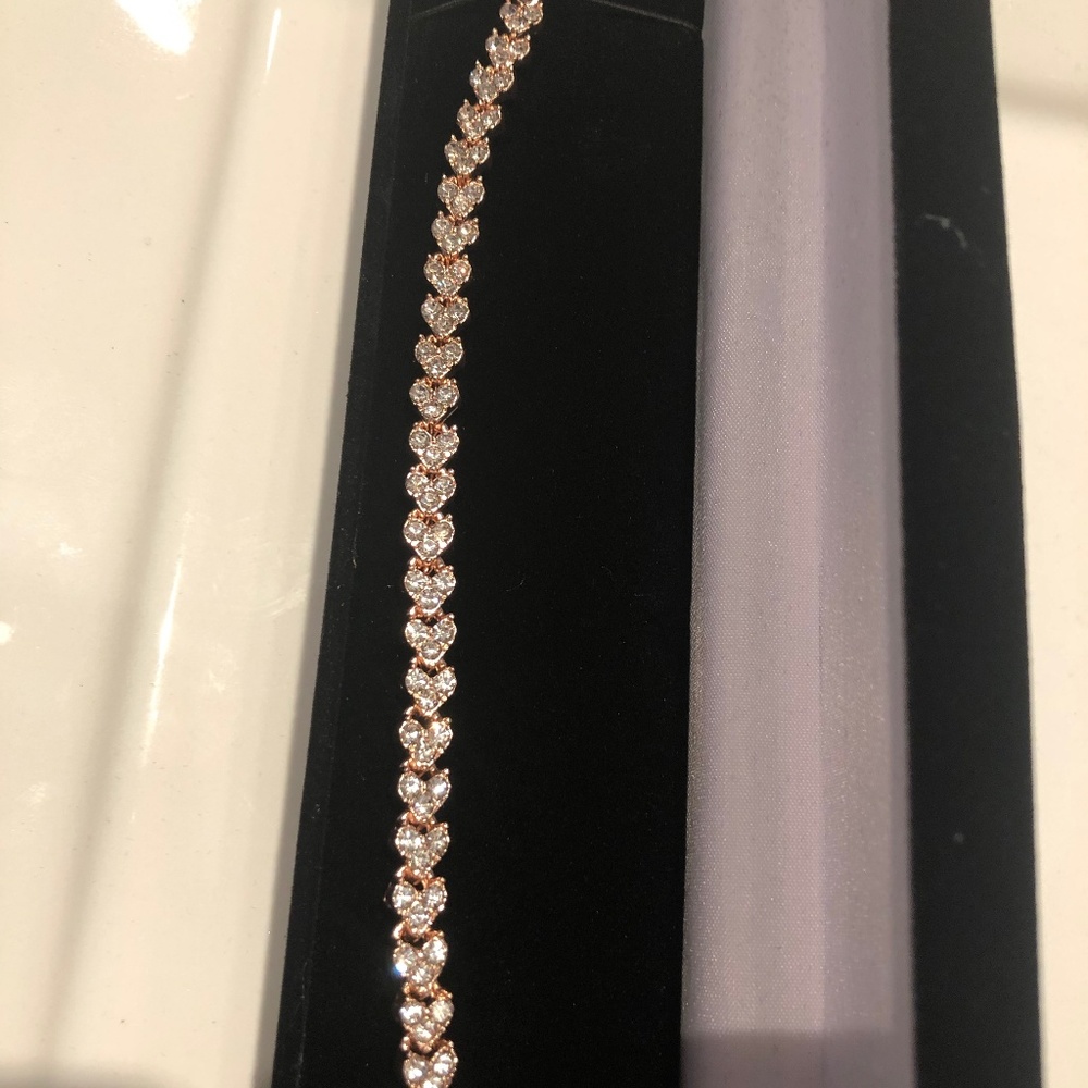Chevron Heart Diamond Tennis Bracelet Rose Gold ep